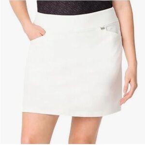 Greg Norman white 4-Way Stretch Fabric Skort size LG.